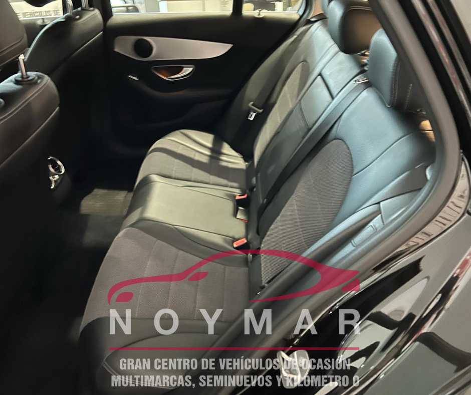 Mercedes C200 - Image 8