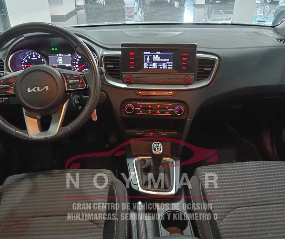 Kia XCeed Concept - Image 8