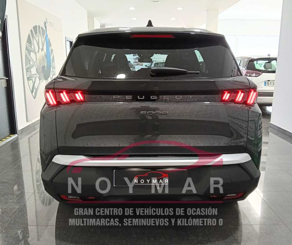Peugeot 5008 Allure Automático - Image 5