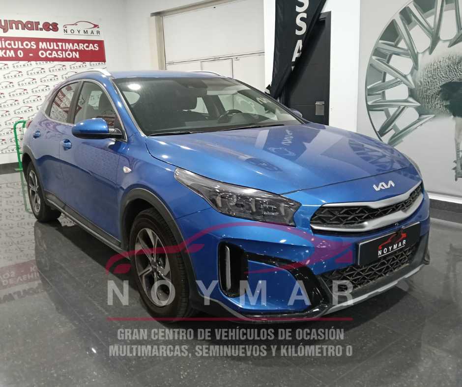 Kia XCeed Concept Azul - Image 2